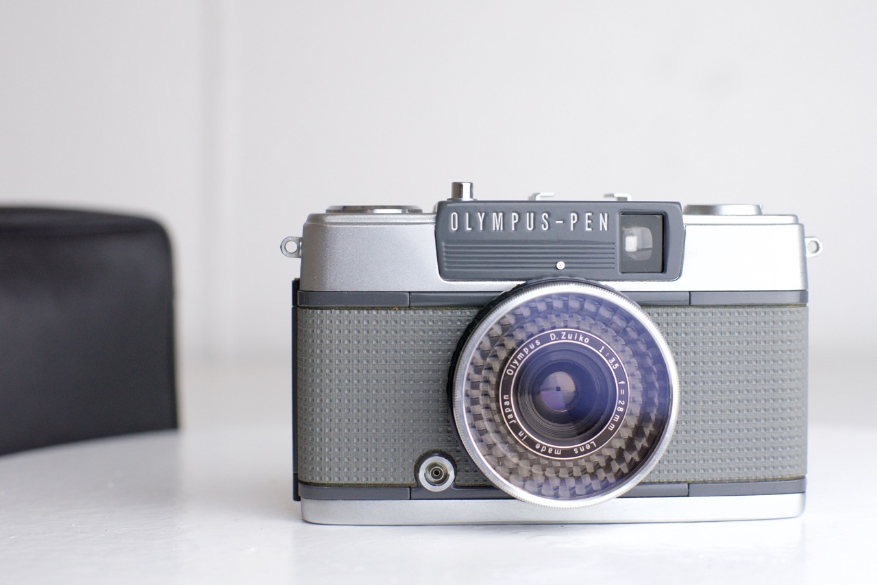Olympus Pen EE-2 Half Frame Point and Shoot 35mm Film Camera with UV Filter  and Case - Fully Functional — F Stop Cameras